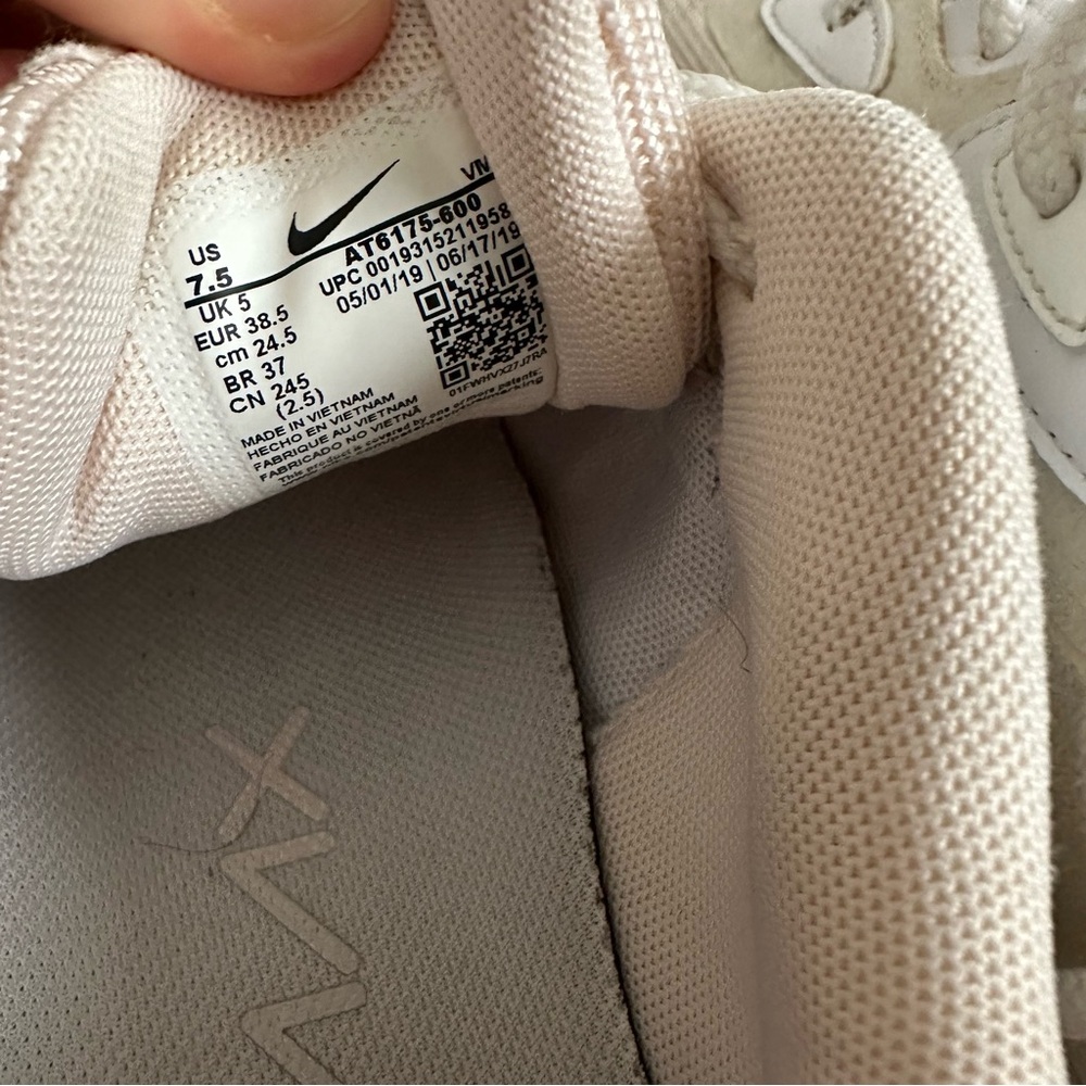 Nike Air Max 200 Pink & Beige Sneakers - Picture 8 of 8